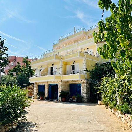 Sunny Holiday Sarandë Exterior foto