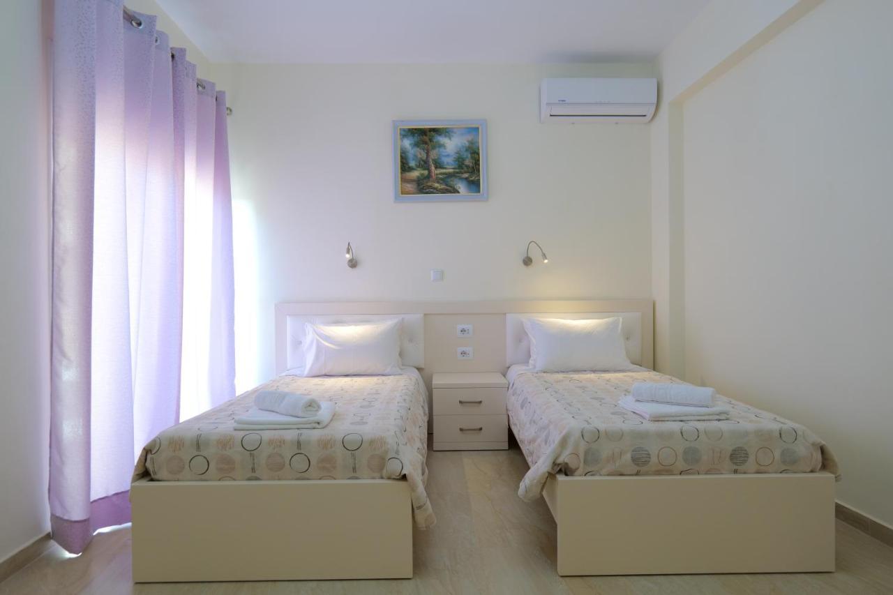 Sunny Holiday Sarandë Exterior foto